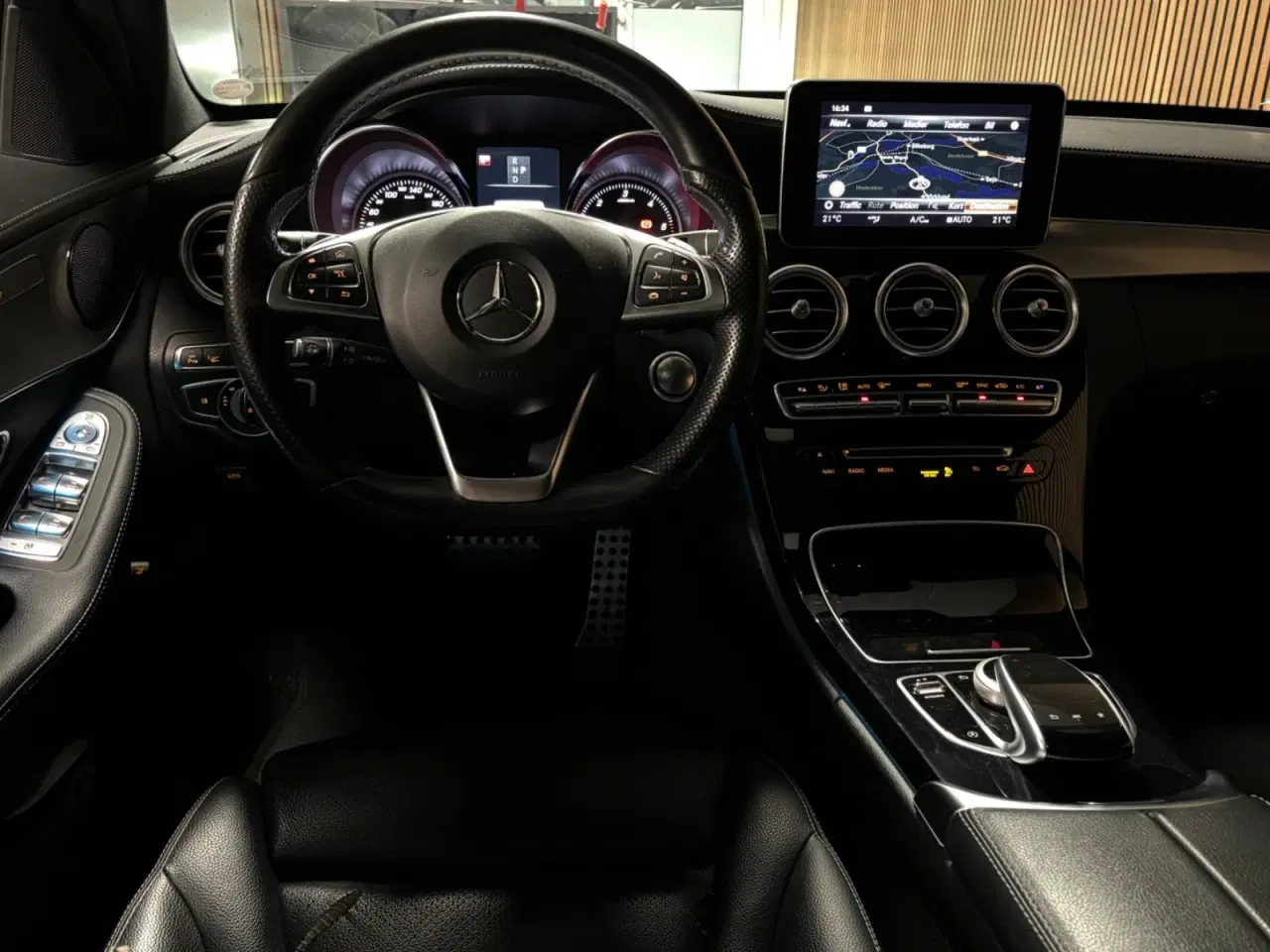 Billede 12 - Mercedes C220 d 2,2 AMG Line stc. aut.