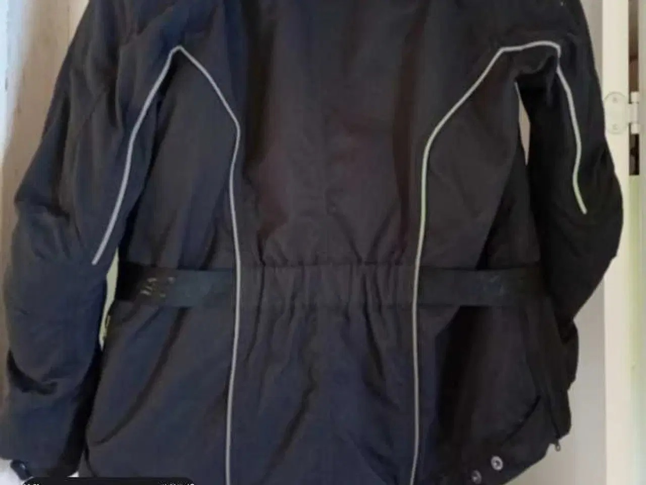 Billede 3 - Mc jakke til kvinde