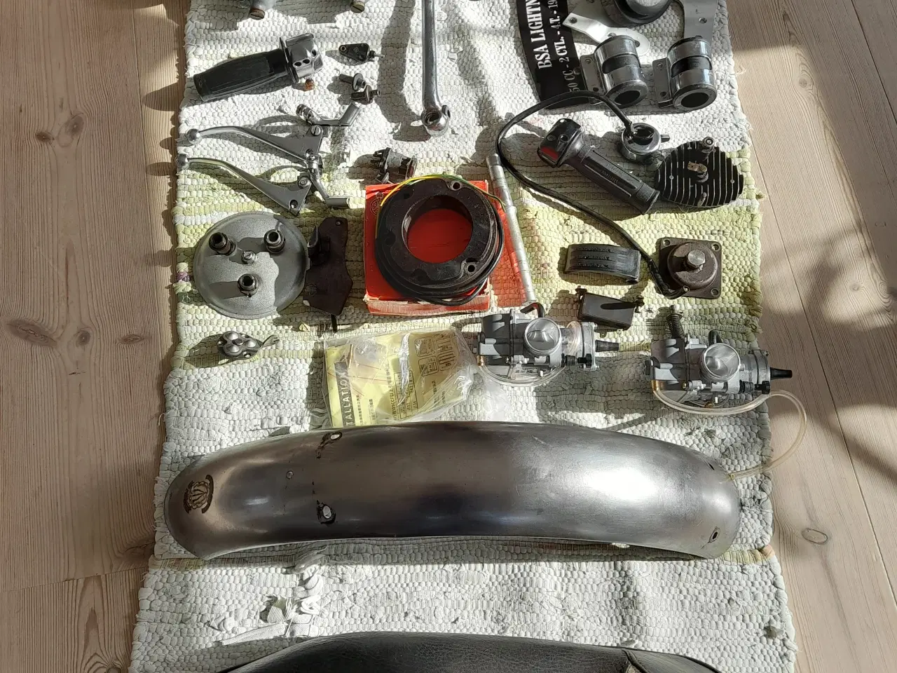 Billede 10 - Triumph dele T 140.