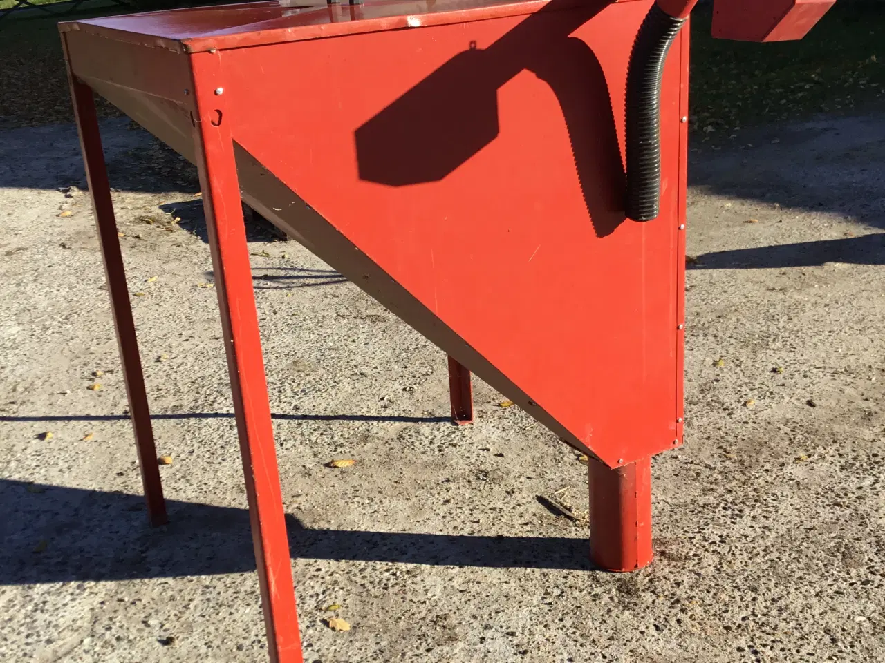 Billede 2 - Silo til træpiller med transportør.