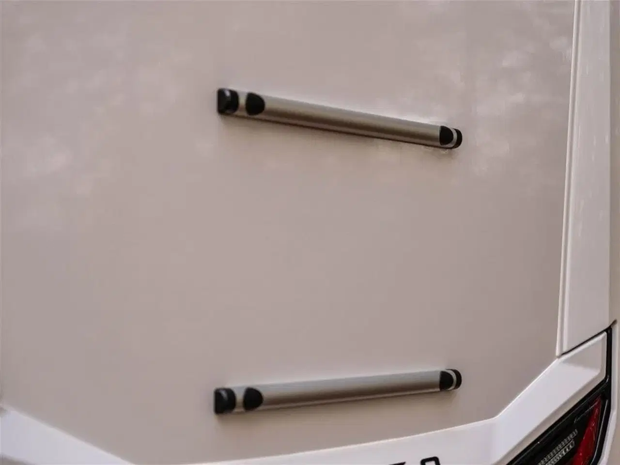 Billede 62 - 2026 - Benimar Mileo 268   Skandinavisk design og komfort året rundt