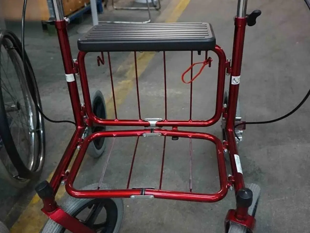 Billede 3 - 2 stk Rullestole og Rollator (MOMSFRI)