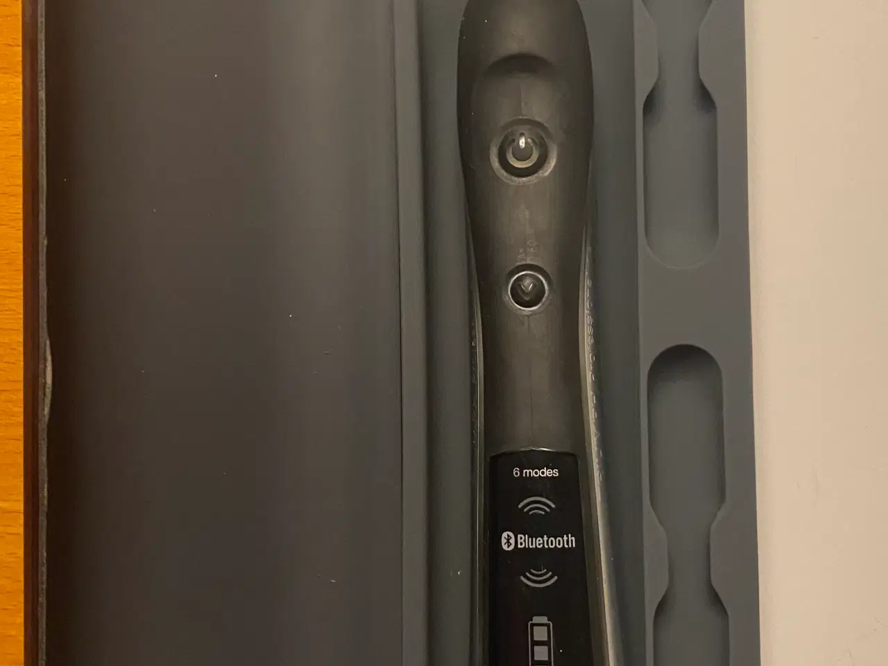 Billede 4 - Solgt: Braun Oral-B Professional Care 7000,