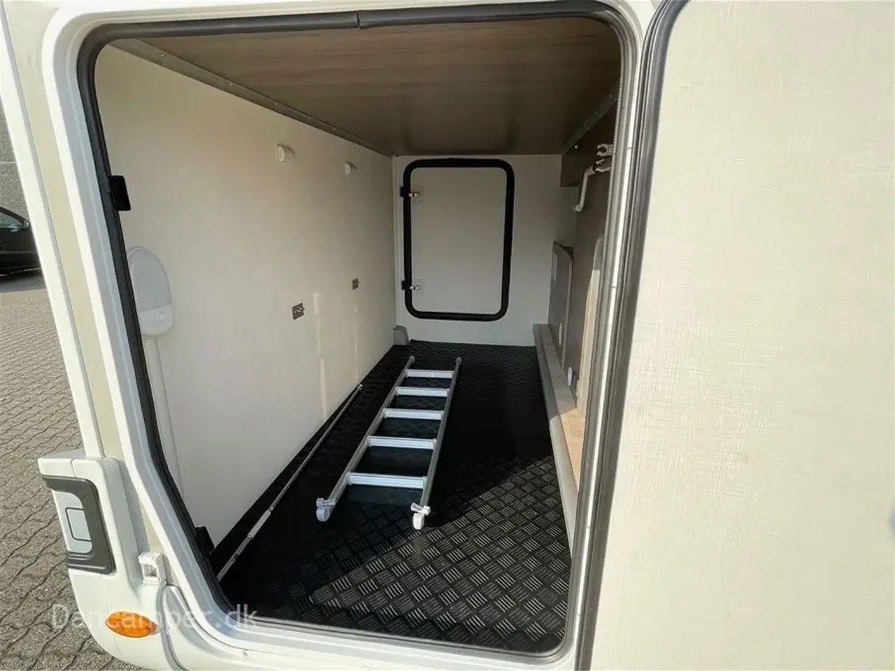 Billede 9 - 2019 - Chausson Titanium 767    Enkeltsenge, lounge-indretning, 170Hk Ford, AUT - Lihium Super B bodelsbatteri, Solceller, Michelin helårsdæk.