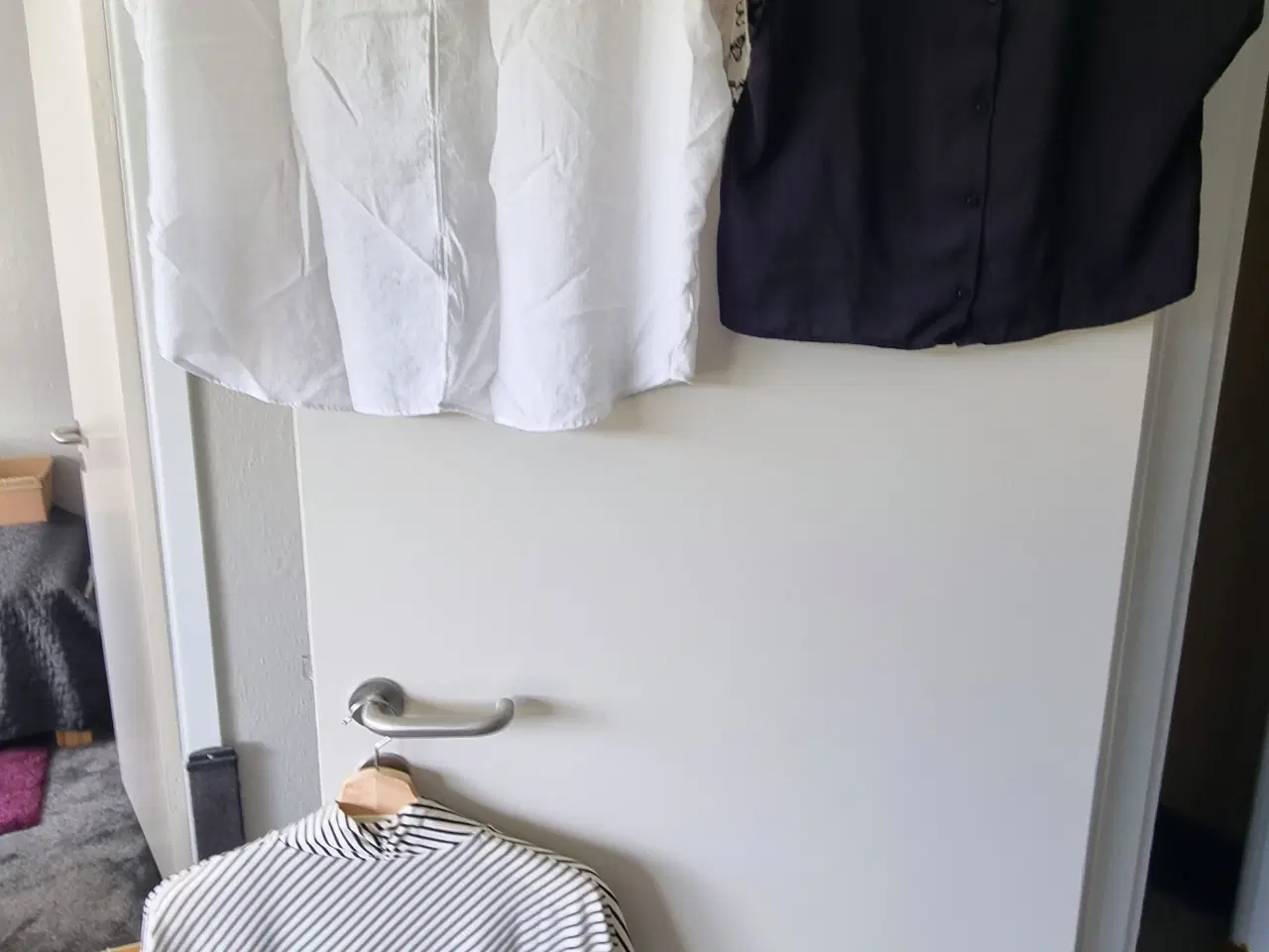 Billede 11 - Bluser fra Hennes og Mauritz og Only.  Str M pris 
