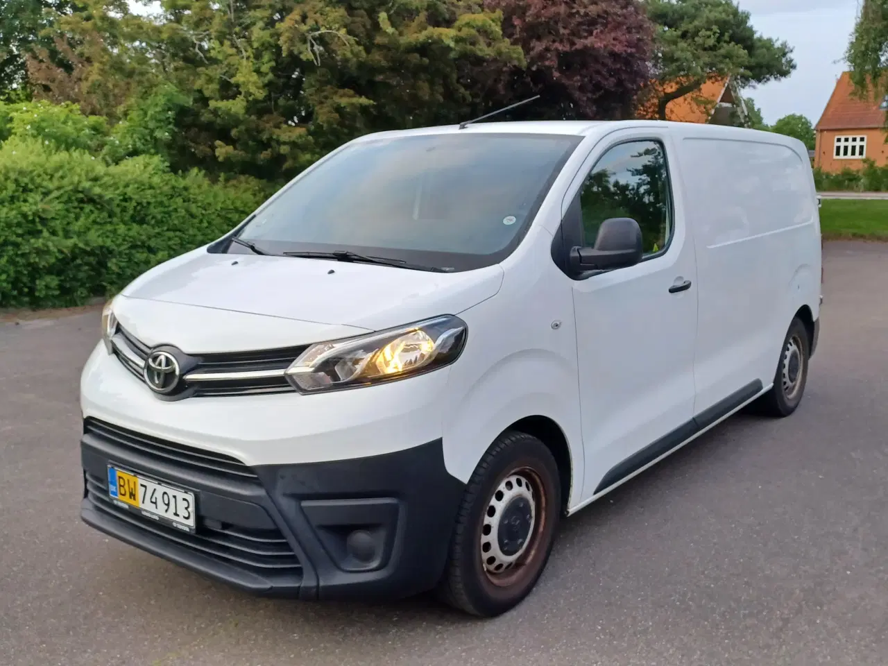 Billede 2 - Toyota Proace - Ny motor med lavere km