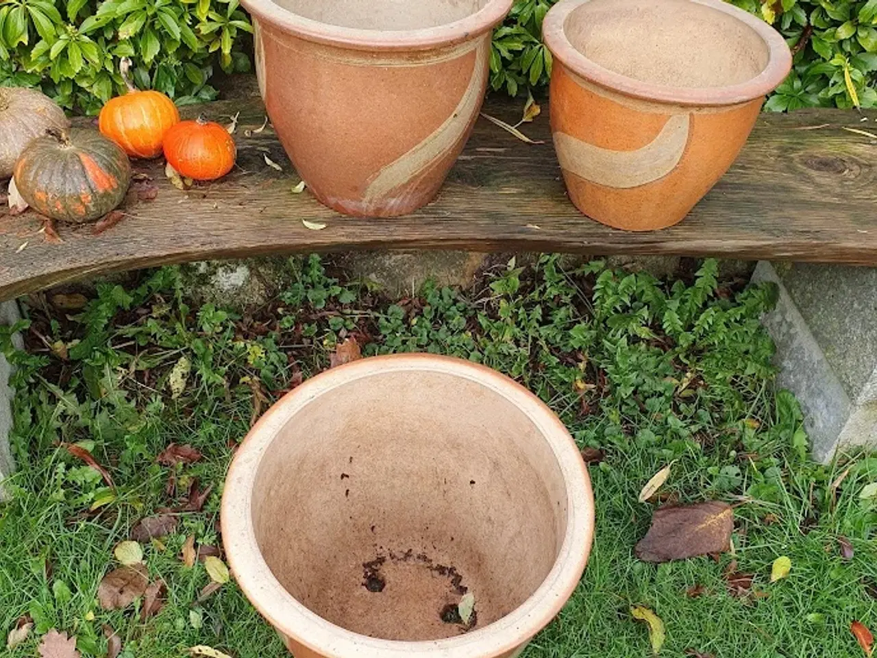 Billede 4 - Havekrukker (3 stk.) & rist bakker 