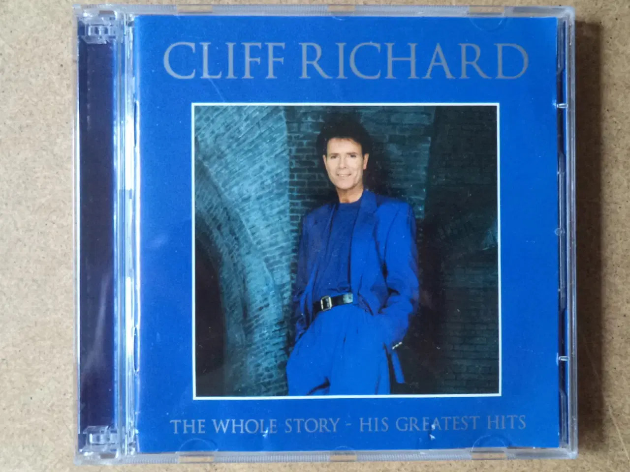 Billede 1 - Cliff Richard ** The Whole Story – His Greatest...