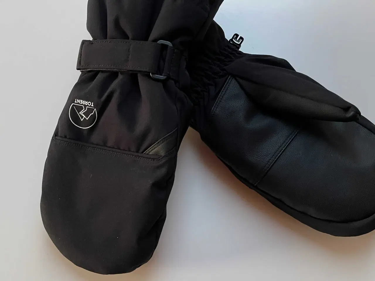 Billede 1 - Torrent skilluffer, sorte