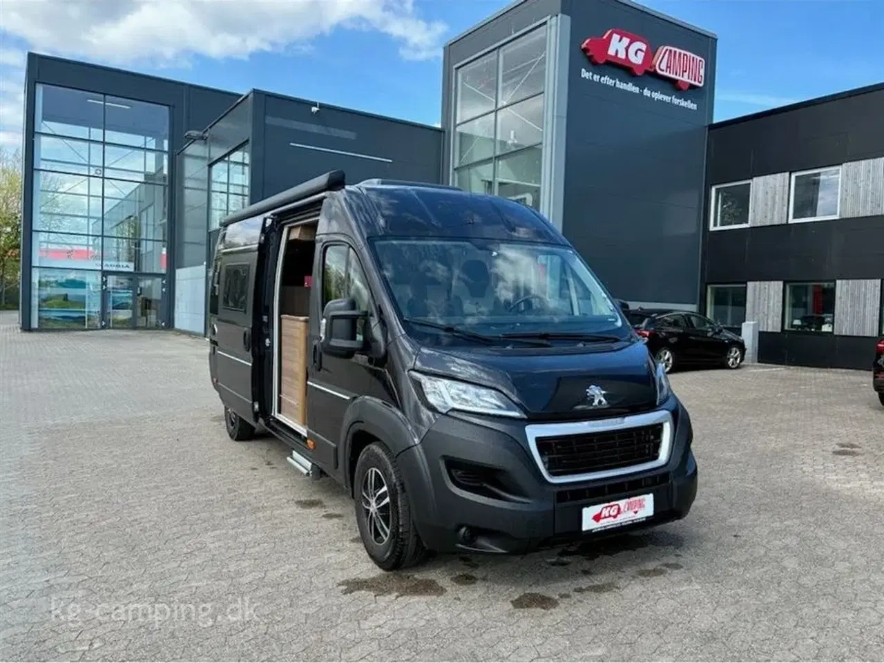 Billede 1 - 2021 - Bravia 636 165 Hk   Velholdt og veludstyret Van, klar til nye eventyr - Markise på el, Radio med Bakkamera, bodelsbatteri, Svingbart cykelstativ, aircondition og meget mere