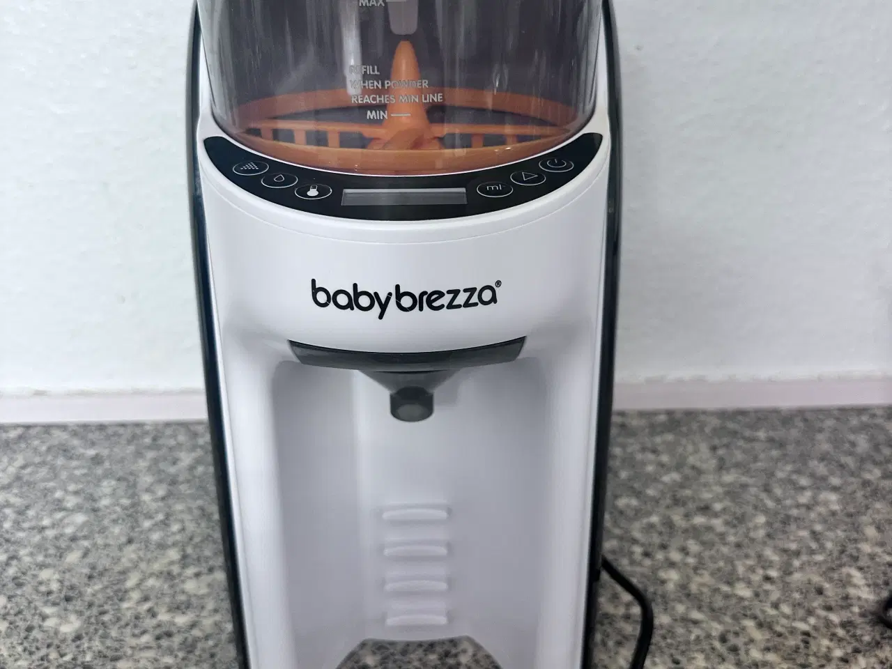 Billede 1 - Baby Brezza – Den perfekte hjælp til flaskebarnet 