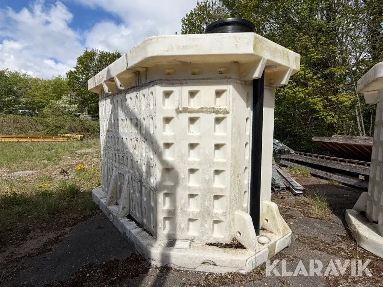 Billede 4 - Plastbrønd med pumpestation til spildevand