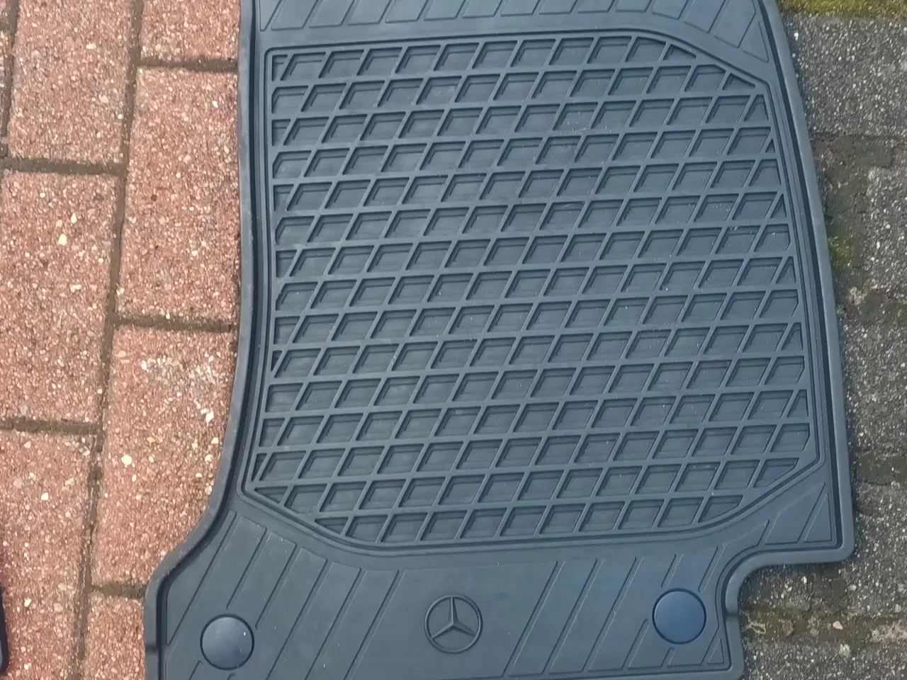 Billede 2 - Gummimåtter til Mercedes E-Model W213
