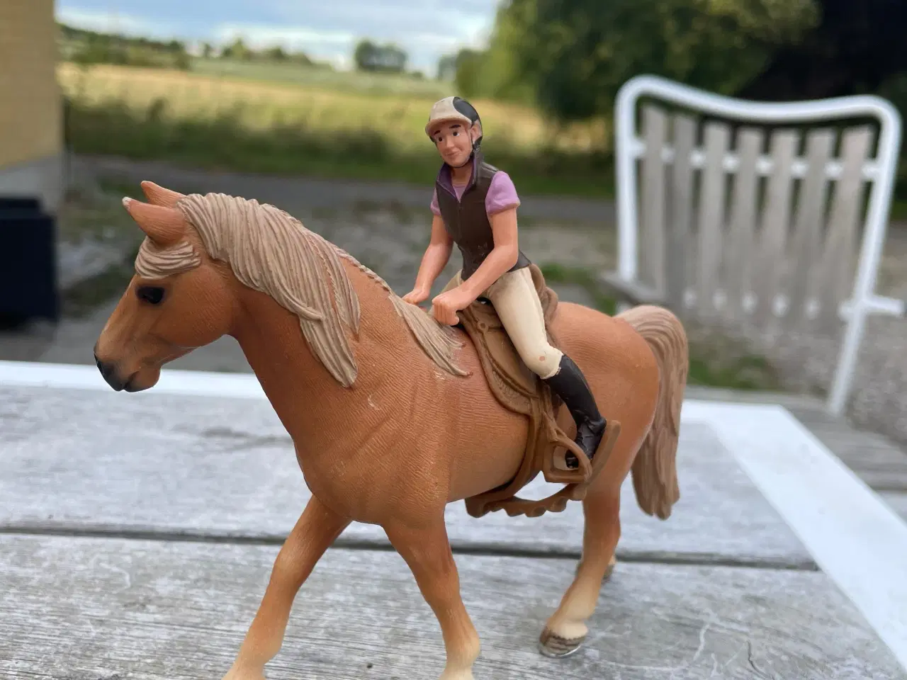 Billede 1 - Schleich Horse club - hest med rytter