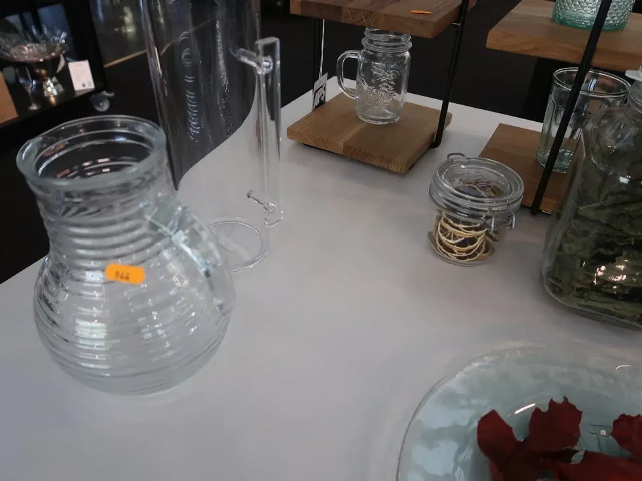 Billede 2 - Opsatse med dispenser, glas og flasker