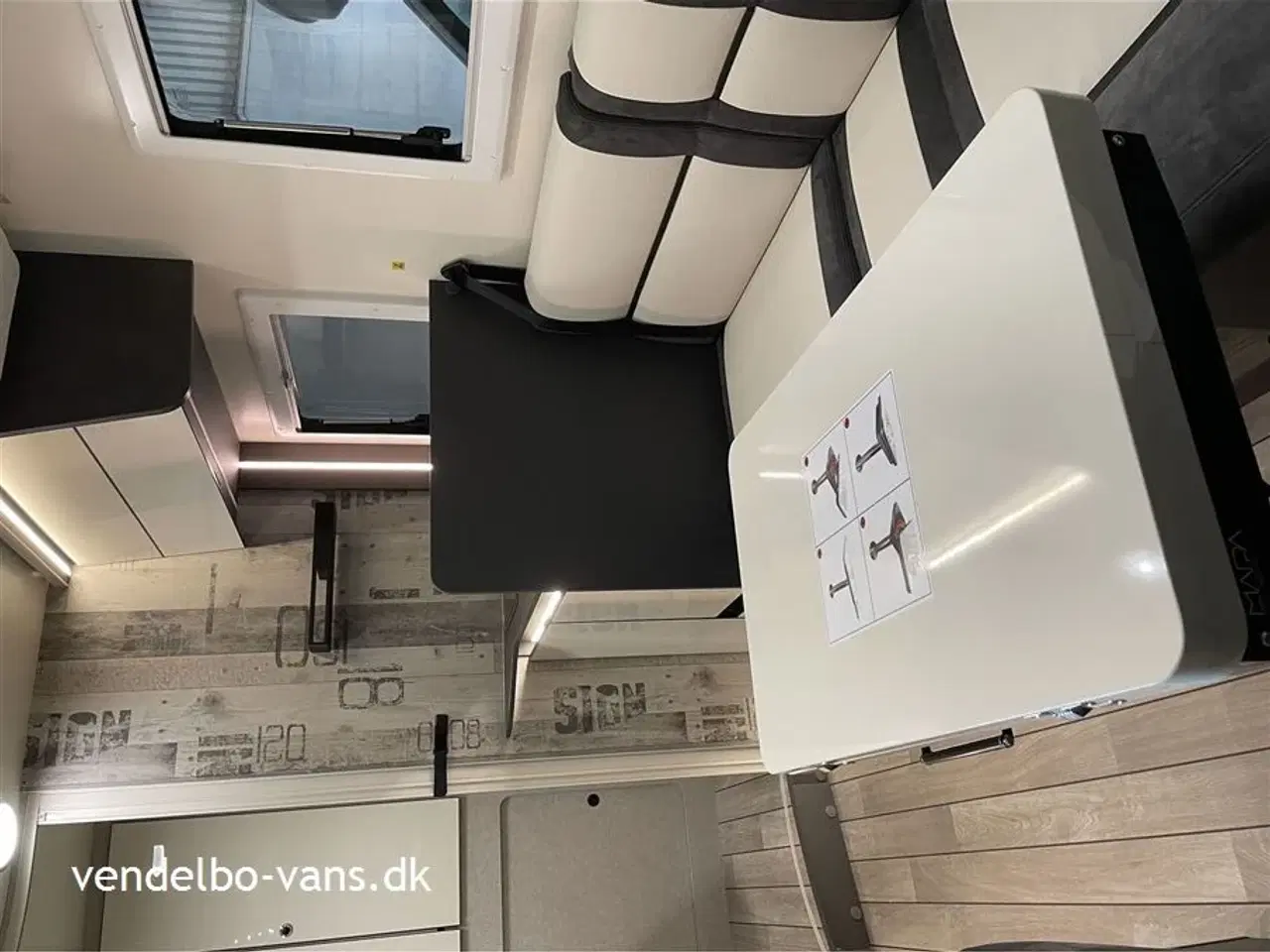 Billede 11 - 2025 - McLouis Mc4 Slim 337 Nem og handy - kort - lav - smal