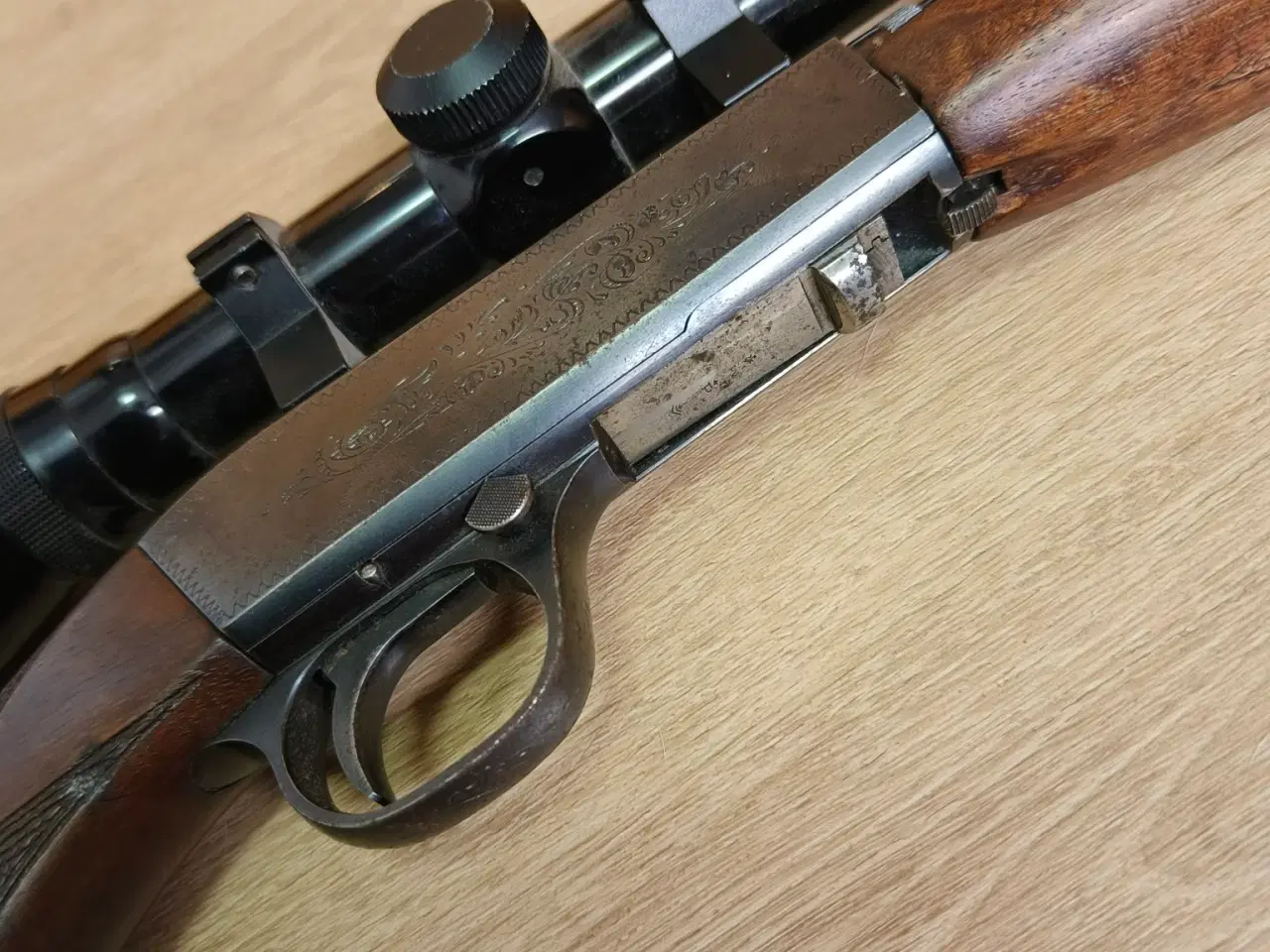 Billede 2 - Salonriffel cal.22, Browning, halvaut.