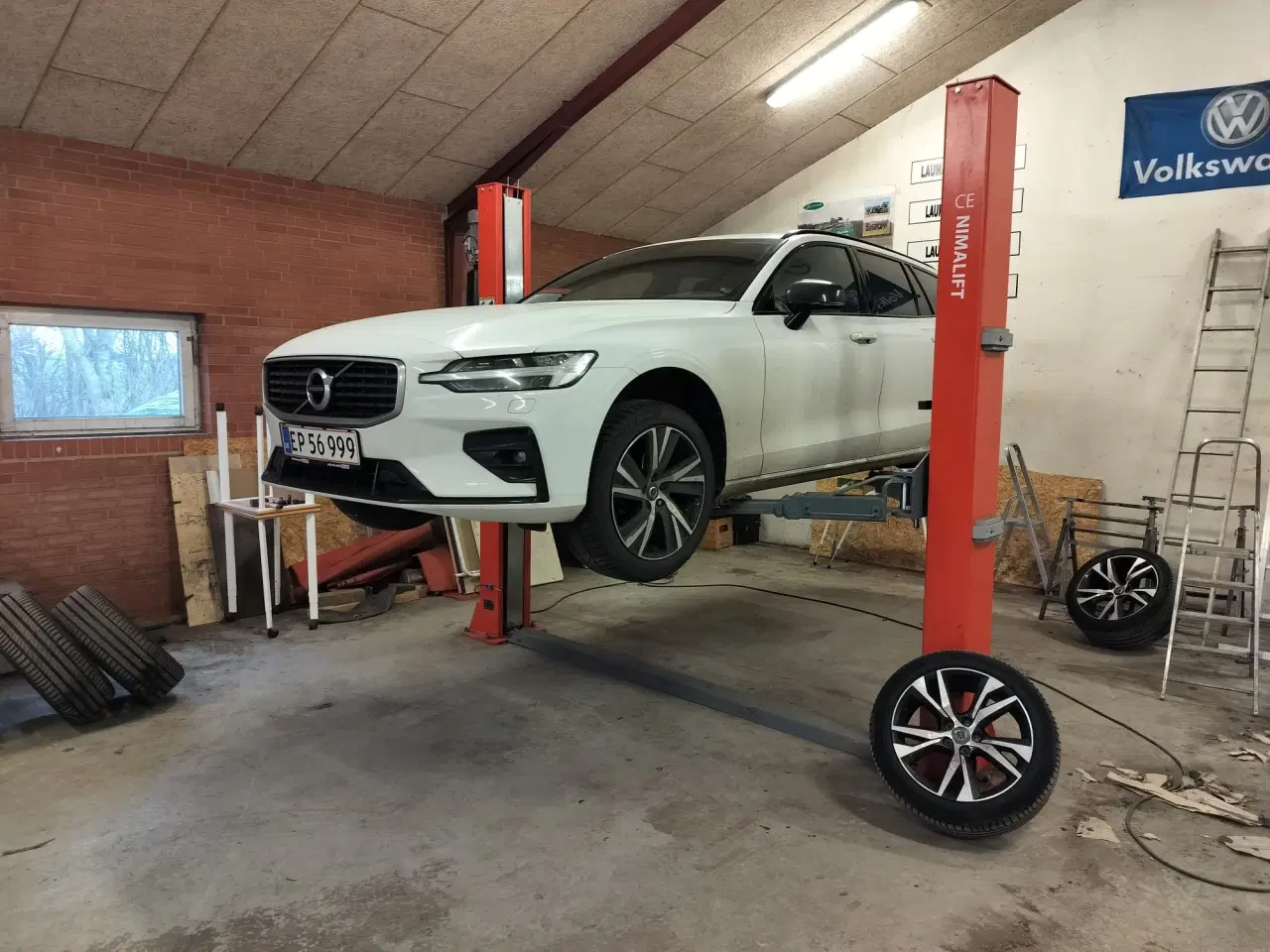 Billede 2 - Flot 2-søjletlift ikke brugt meget.