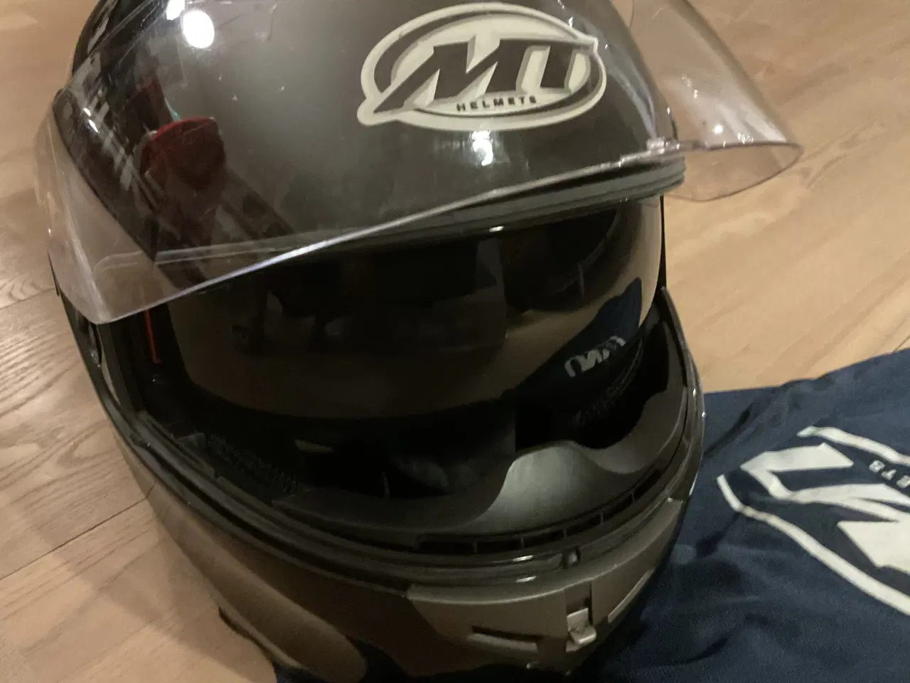 Billede 7 - Motorcykelhjelm med visir og solskærm