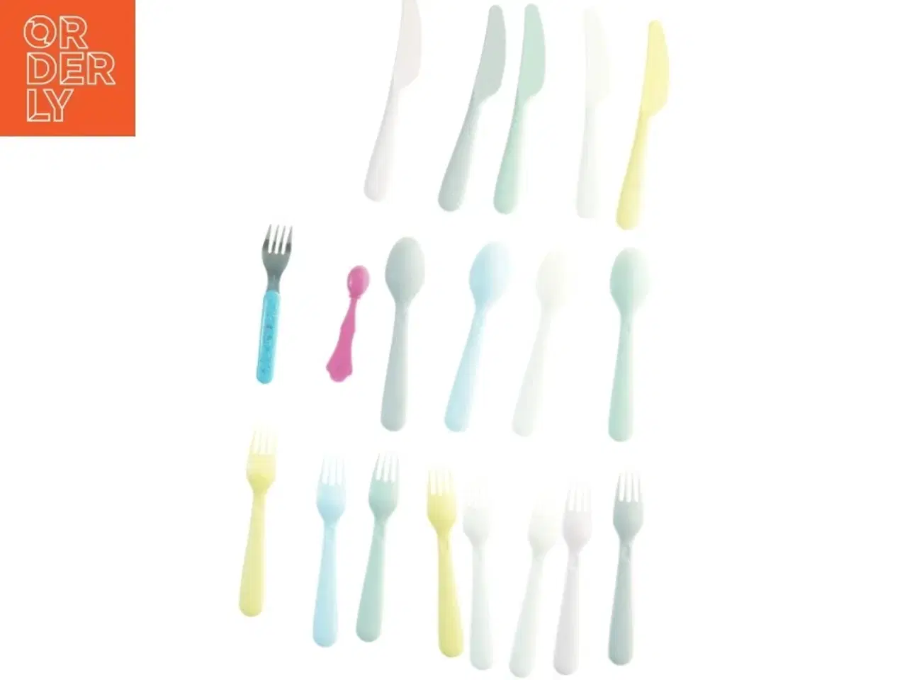 Billede 4 - Pastelfarvede plastbestik (str. 16 x 3 cm)