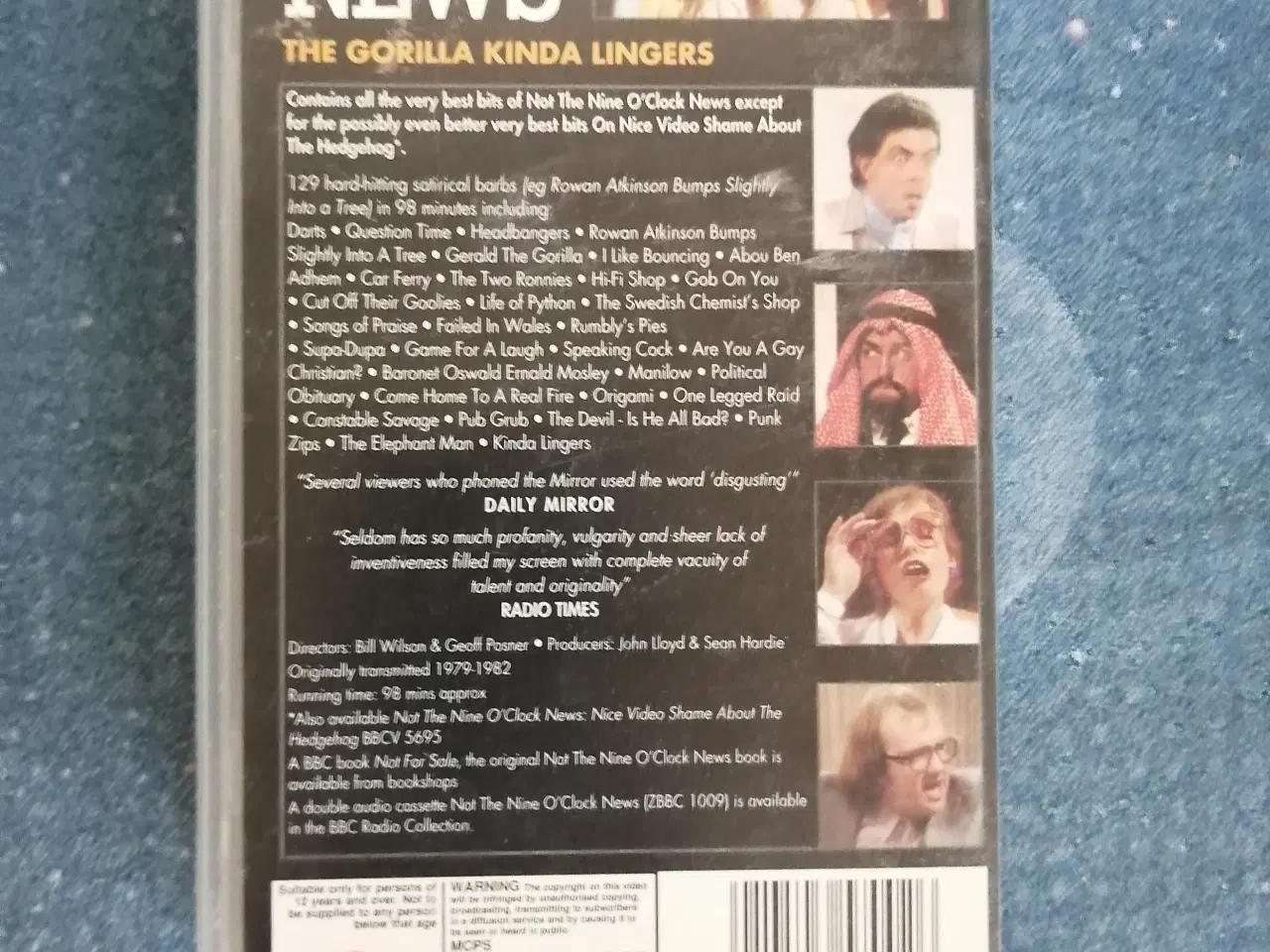 Billede 2 - Not the Nine O'clock News:The Gorilla Kinda Linger