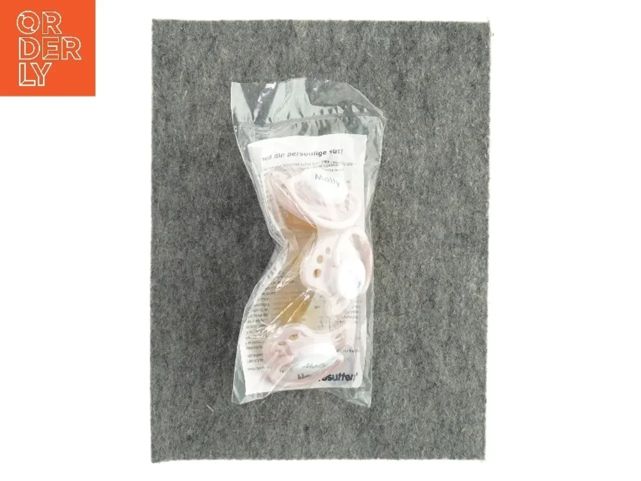 Billede 1 - Sutter 3 stk. med navnet Molly fra Navnesutten (str. 15 XW 9)