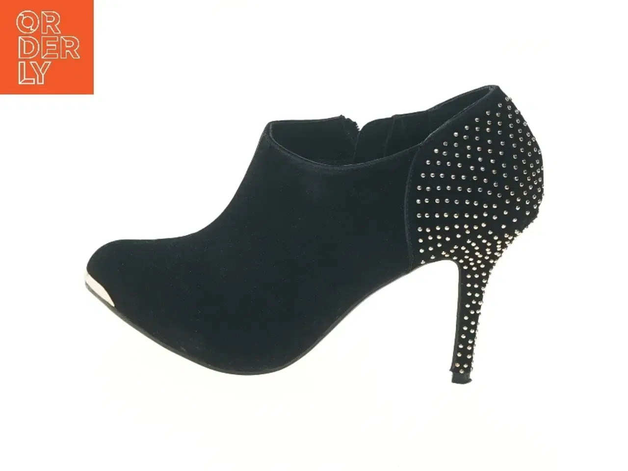 Billede 1 - Støvletter med nitter (str. 37-38 )