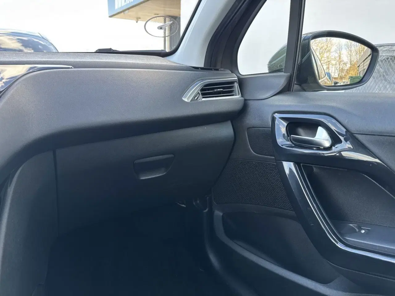 Billede 17 - Peugeot 208 1,2 VTi Supreme 82HK 5d