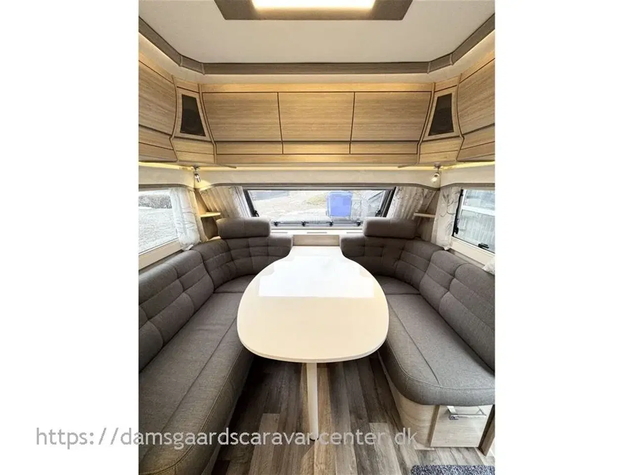 Billede 6 - 2023 - Kabe Briljant 470 XL   Franskseng-Alde-Gulvvarme-Mover-Telt