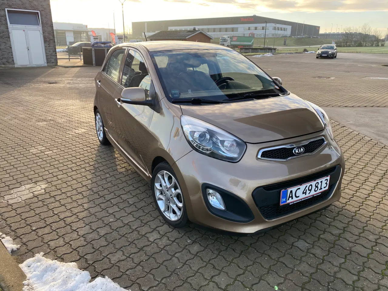 Billede 2 - Velholdt Kia Picanto 2013 – kun 62.000 km, nysynet