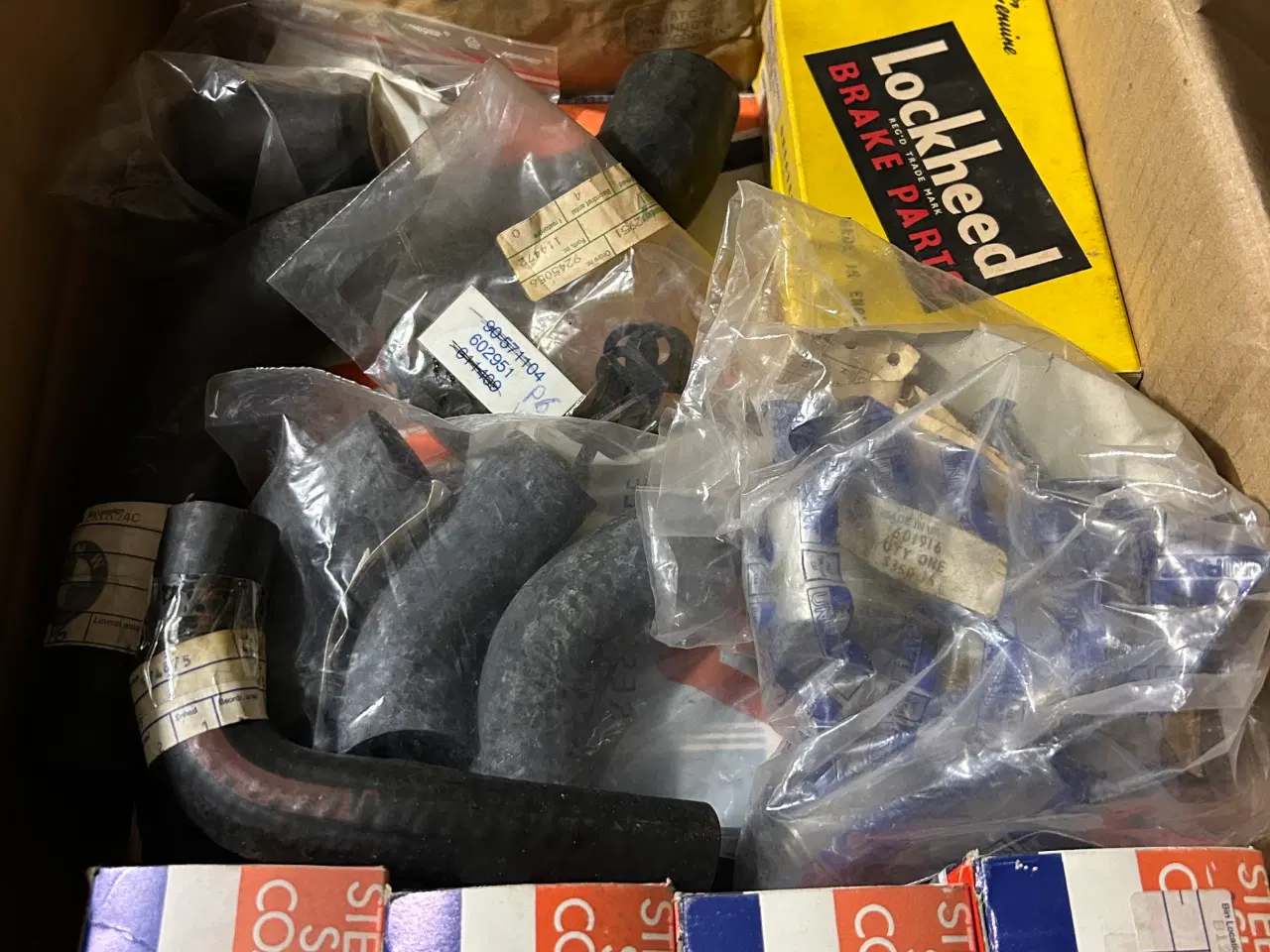 Billede 2 - Rover P6 reservedele NOS