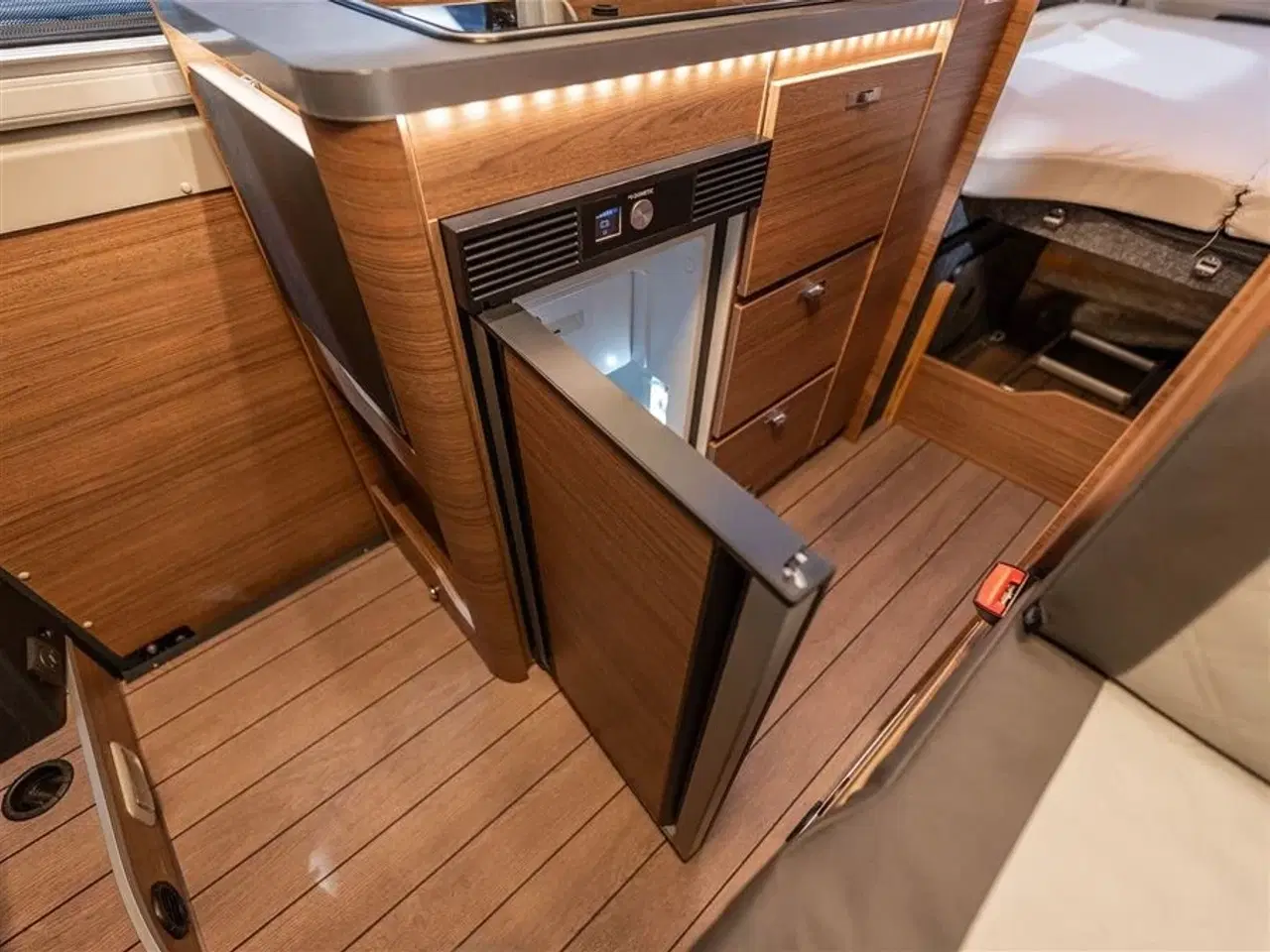Billede 9 - 2026 - Knaus Boxlife 600 ME Platinum Selection   van under 6 meter med langsgående seng