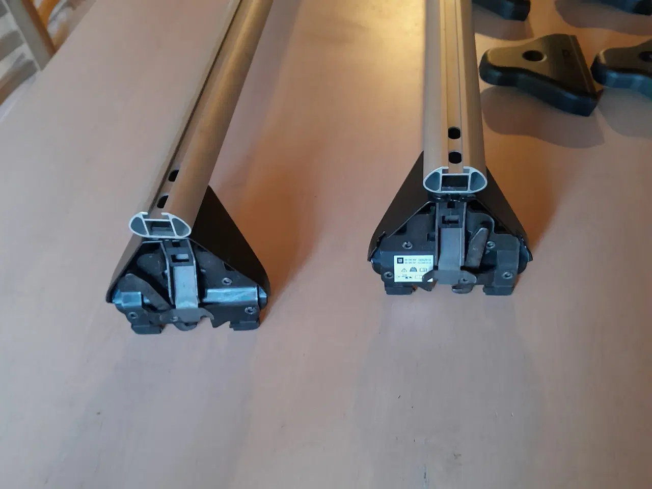 Billede 3 - Tagbøjler originale, Opel Corsa D