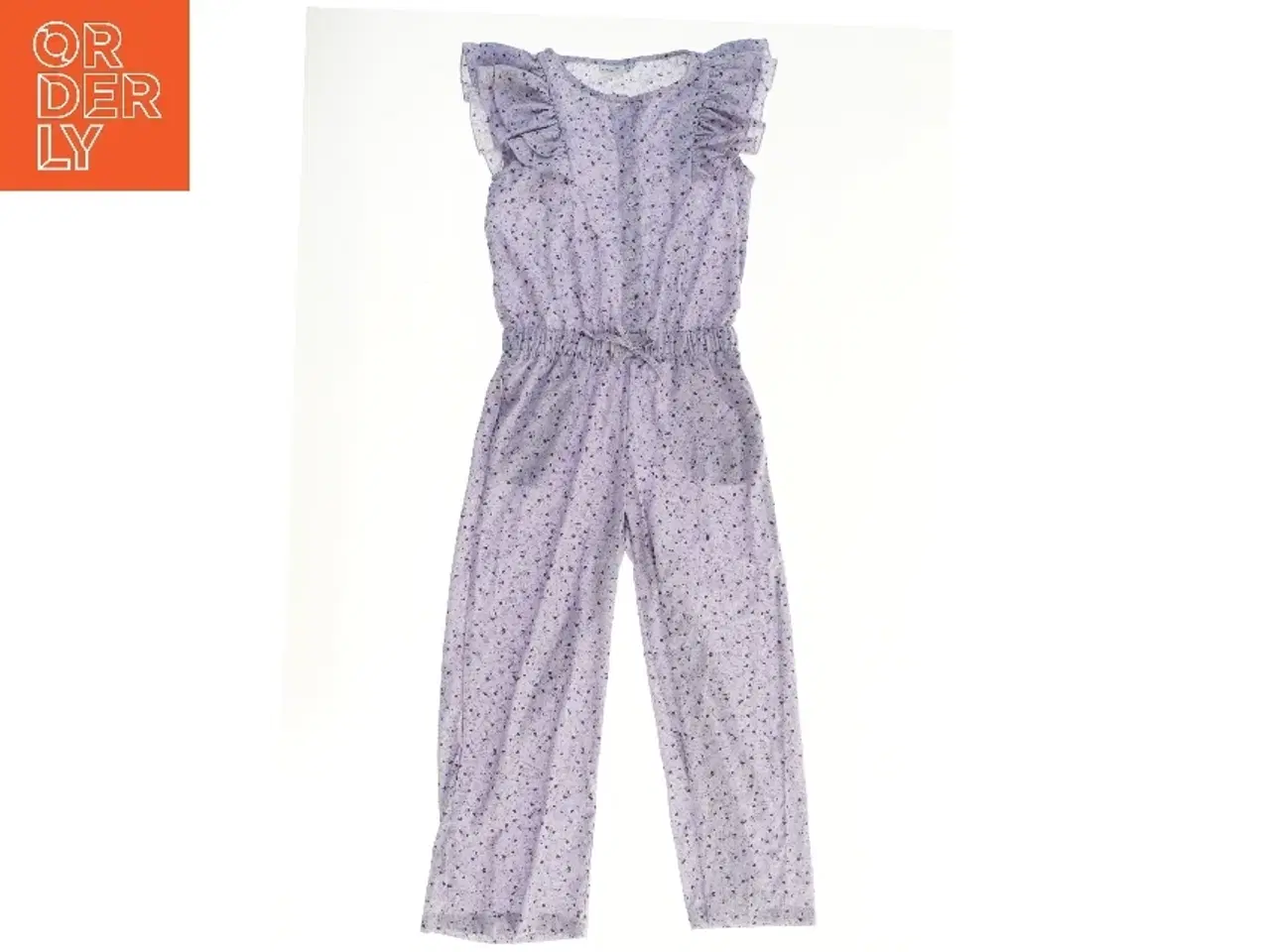 Billede 1 - Lilla heldragt med mønster fra Basic needs (str. 140)