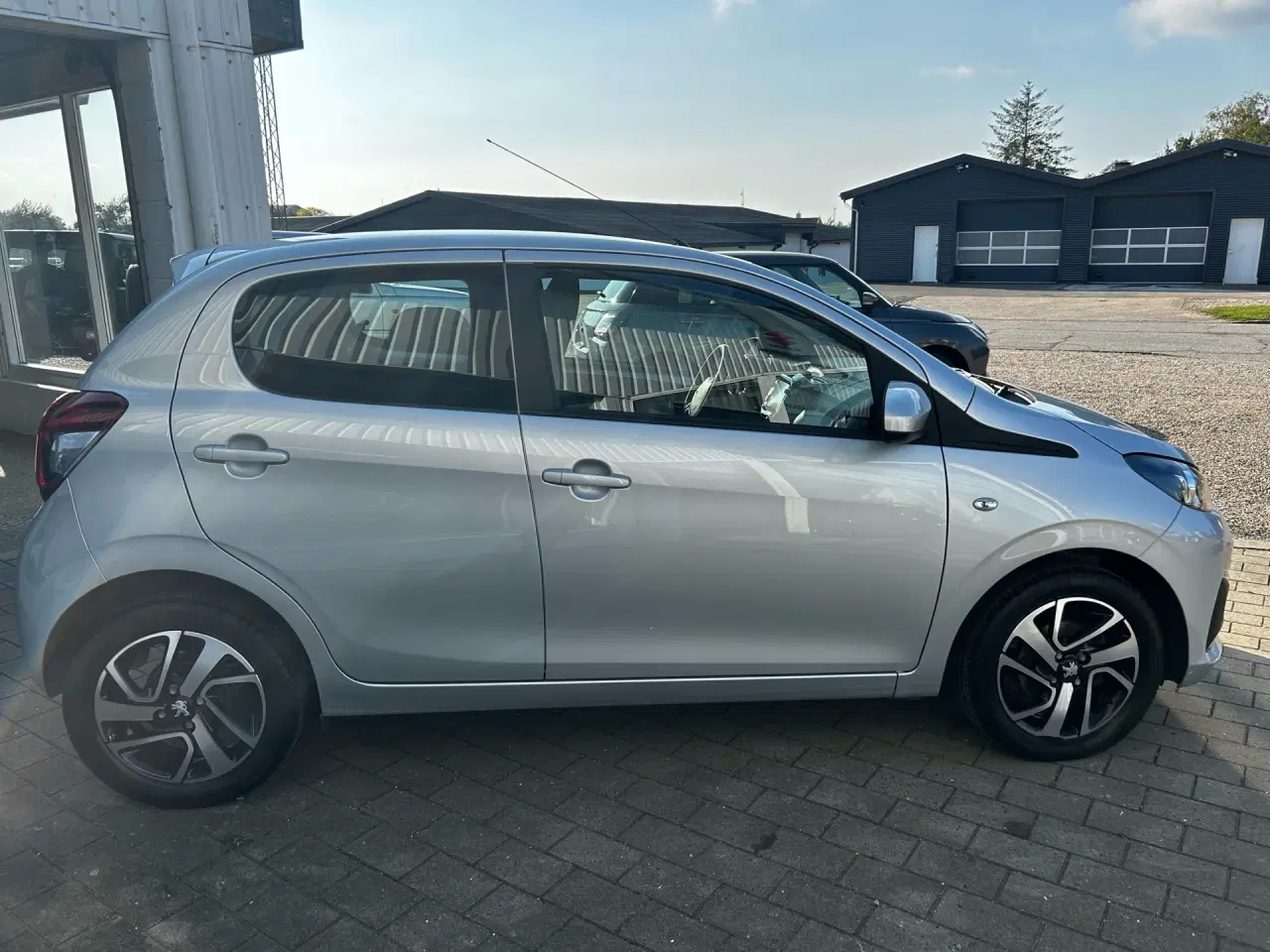 Billede 2 - Peugeot 108 1,0 e-Vti Allure+ 72HK 5d