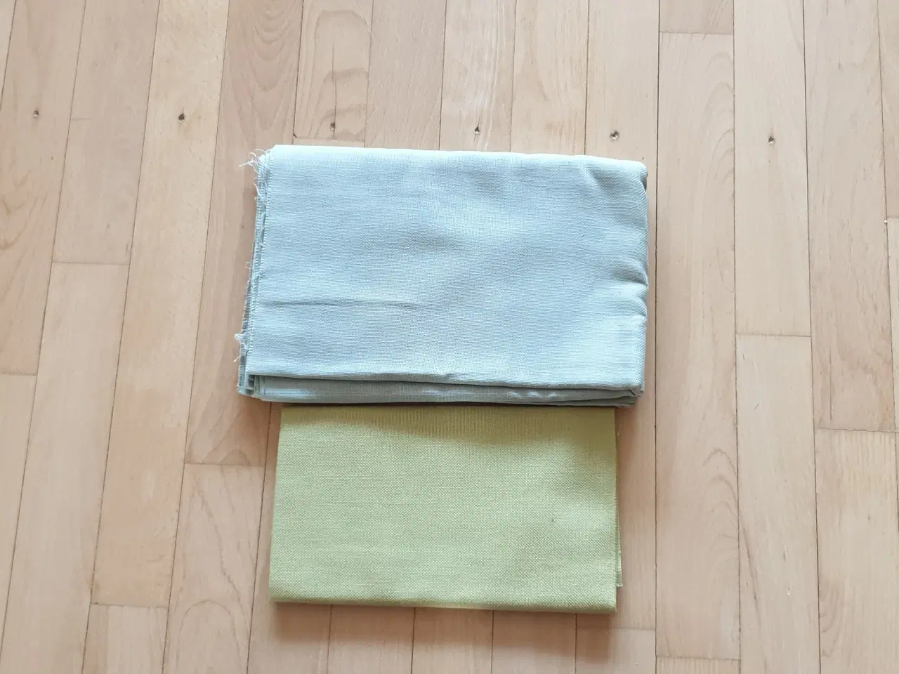 Billede 1 - Hørlærred ialt10kr