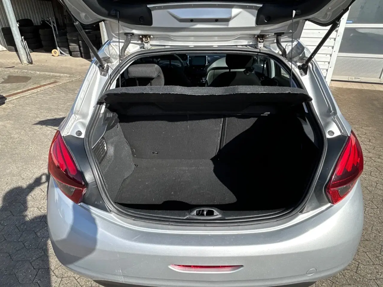 Billede 6 - Peugeot 208 1,2 VTi 82 Allure Sky