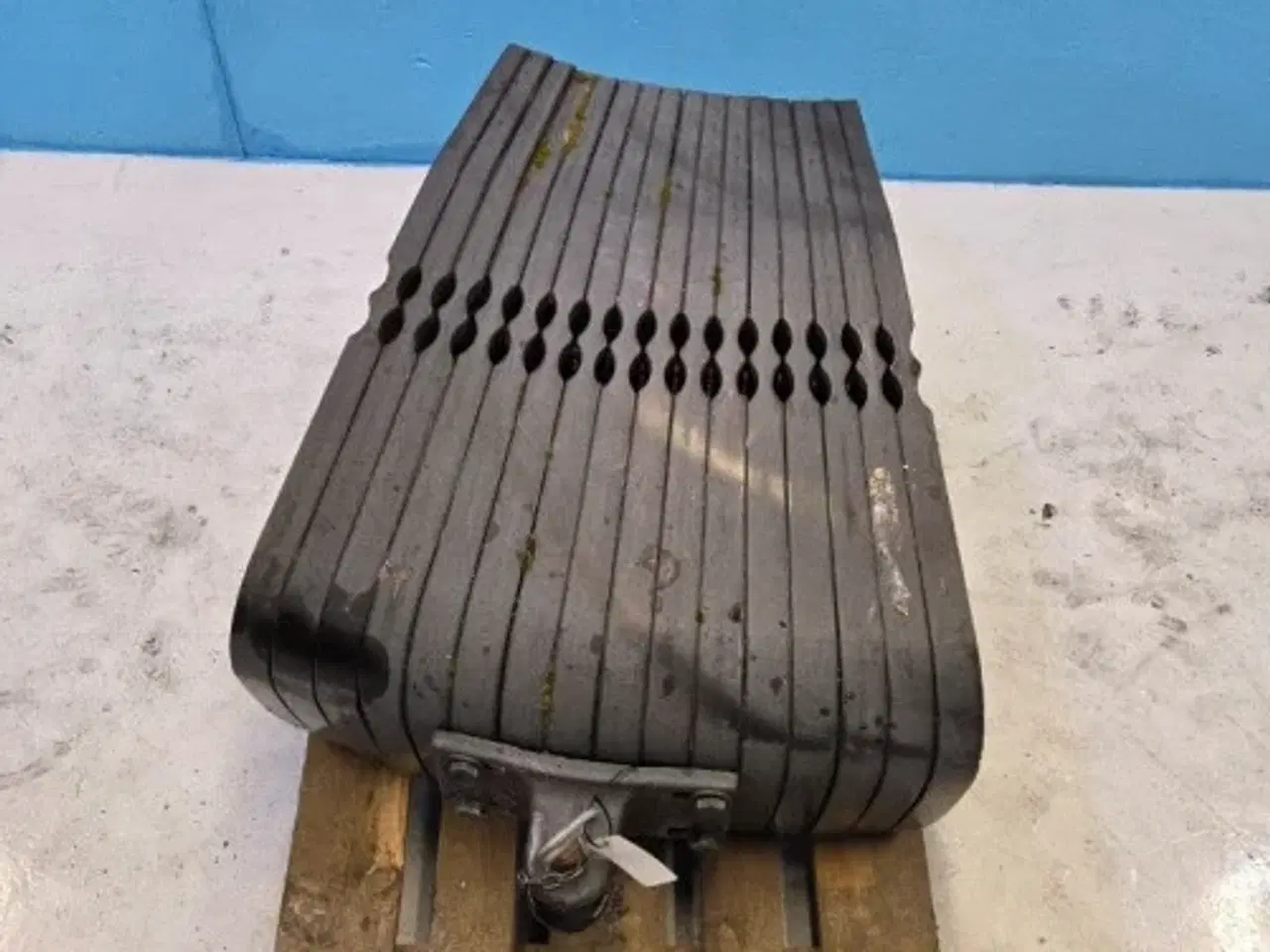 Billede 18 - New Holland T8 Frontvægt Kit 719665006