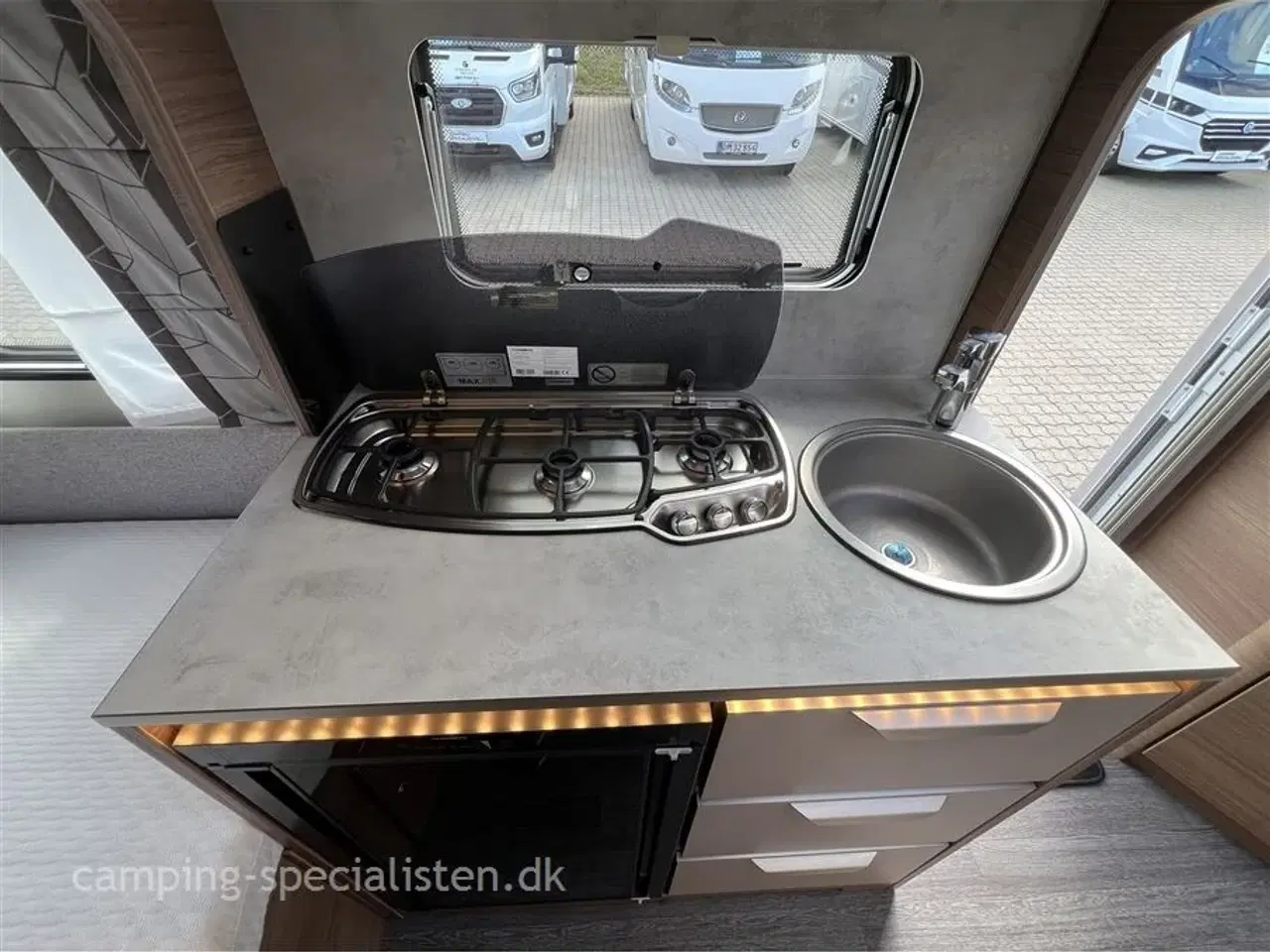 Billede 8 - 2022 - Knaus Sport 400 QD    Knaus Sport 400 QD med en del udstyr model 2022  - Se den hos Camping-Specialisten.dk