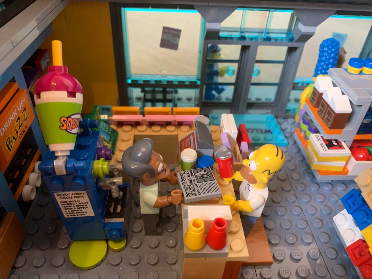 Billede 13 - LEGO 71016: The Simpsons Kwik-E-Mart