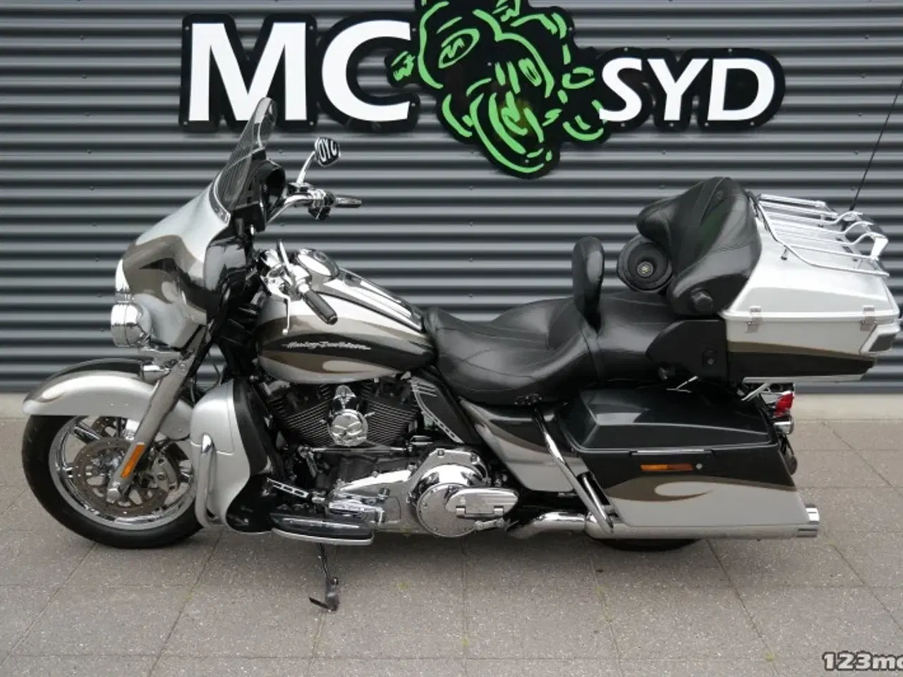 Billede 16 - Harley-Davidson FLHTCUSE CVO Electra Glide Ultra Classic MC-SYD       BYTTER GERNE