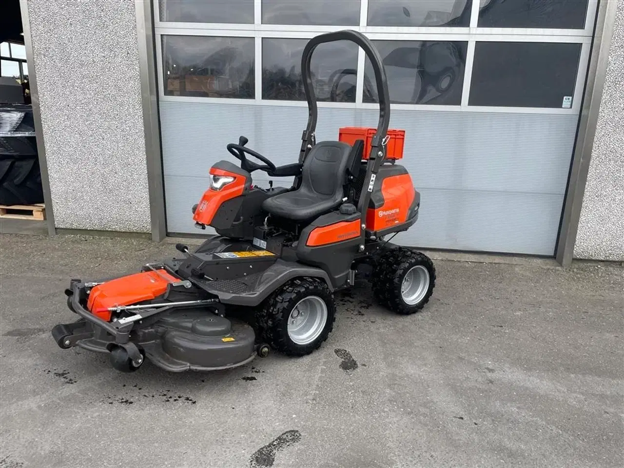 Billede 1 - Husqvarna P524 XR fjernstyret 122cm klipper