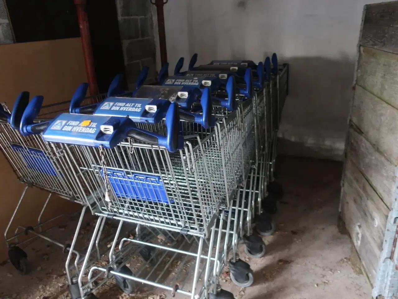 Billede 2 - 8 stk. indkøbsvogne