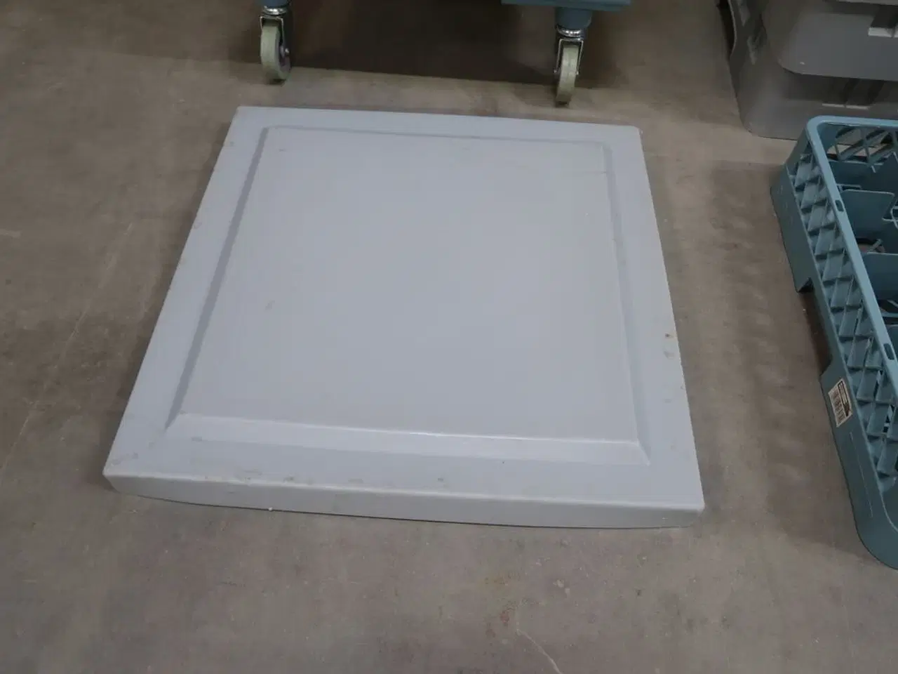 Billede 7 - Lav kurvevogn med 11 stk. opvaskebakker