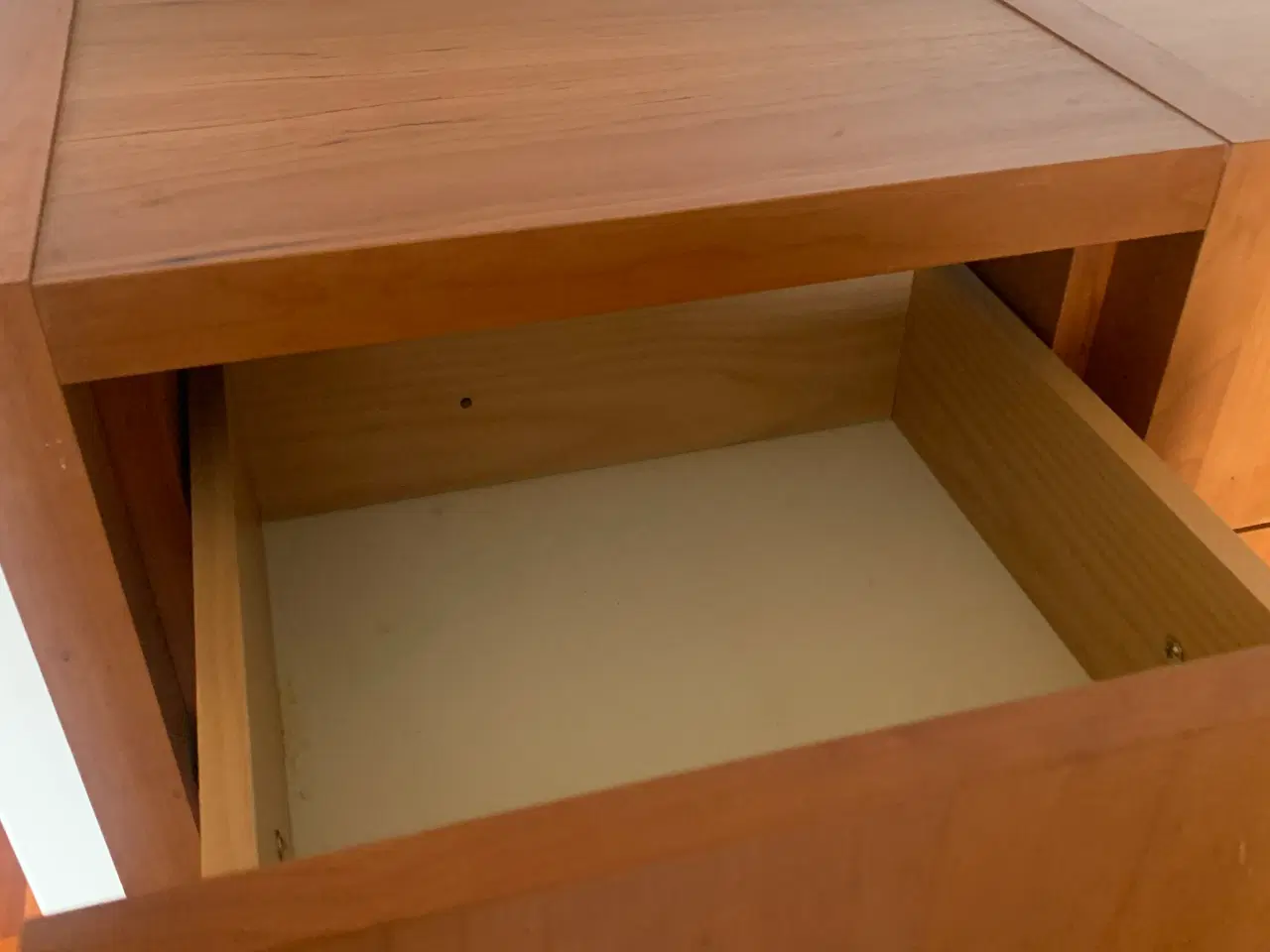 Billede 3 - Reol/kommode