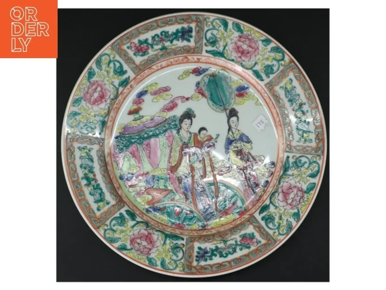 Billede 1 - Kinesisk porcelænstallerken med dekorativt mønster (str. 26 cm)