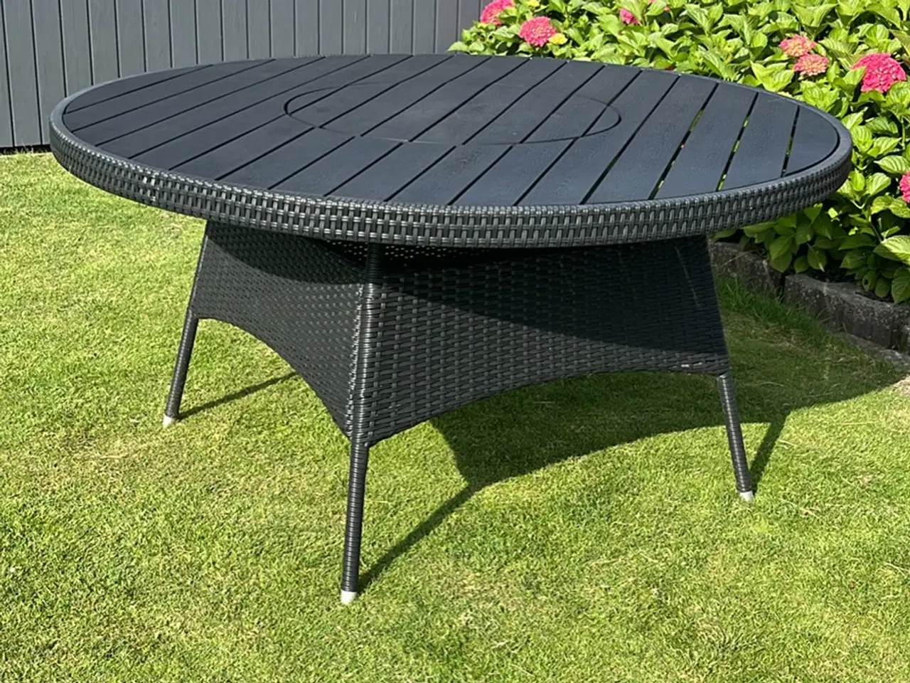 Billede 1 - Havebord Serena