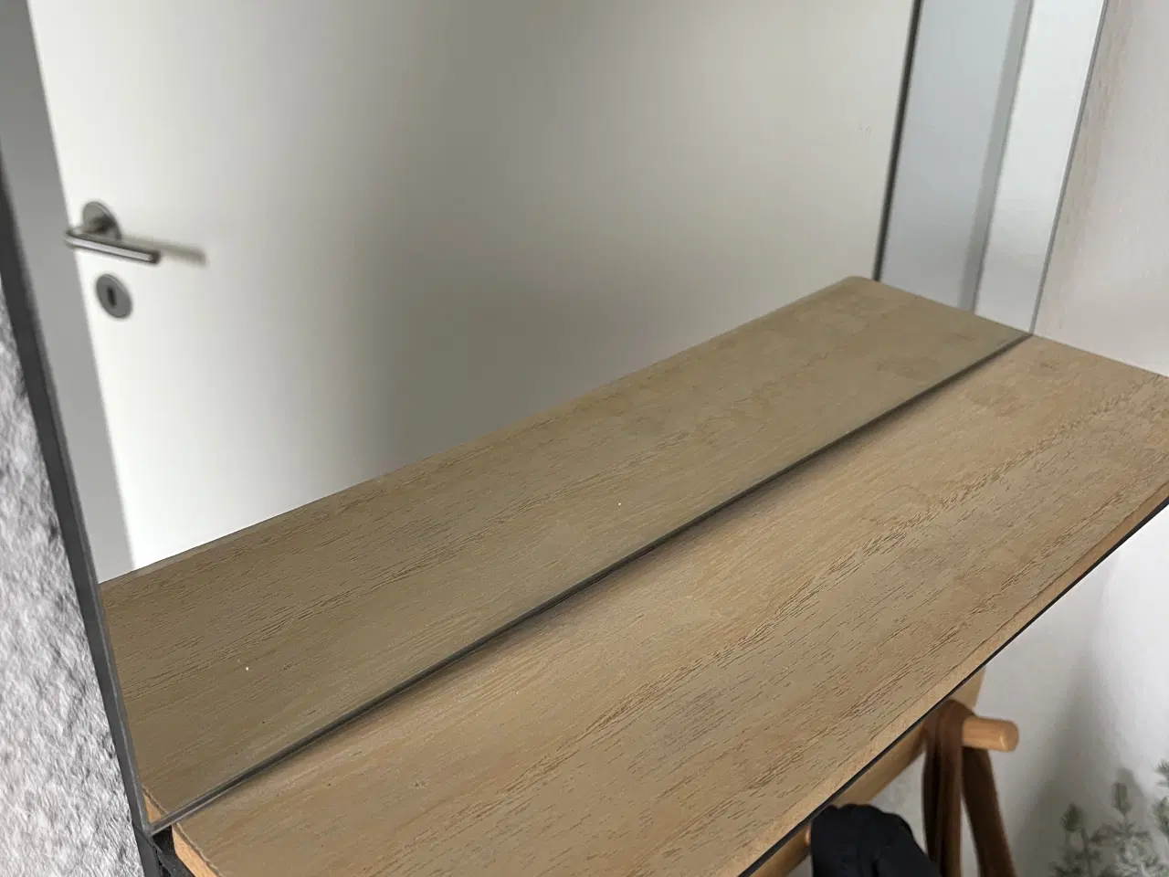 Billede 2 - Spejl med hylde