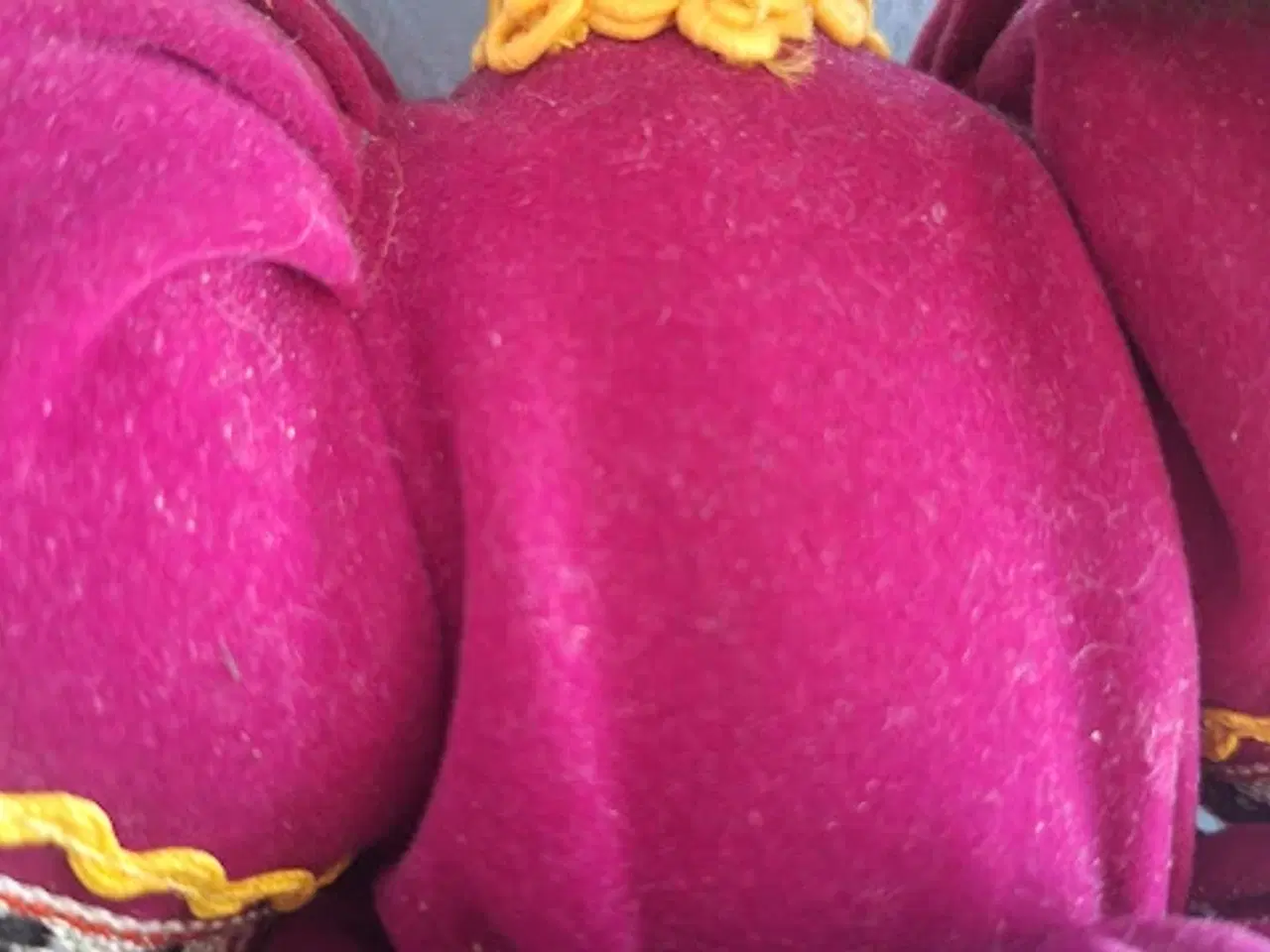 Billede 9 - Flot Russisk porcelænsdukke - Sender gerne