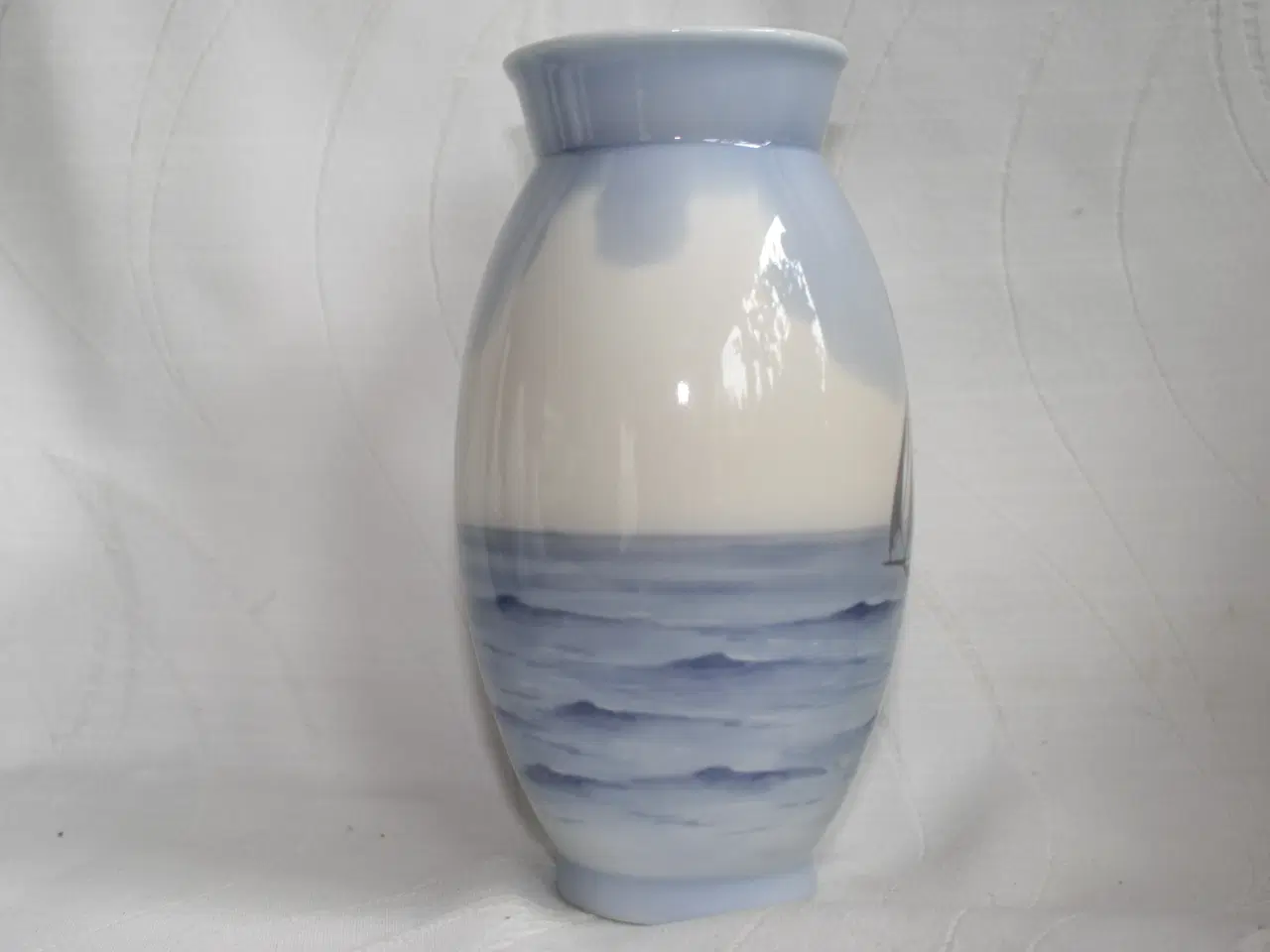 Billede 6 - Vase med sejlskib fra Bing og Grøndahl